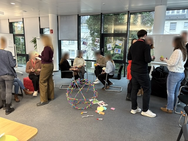 Learning by doing – fewer slides, more exercises